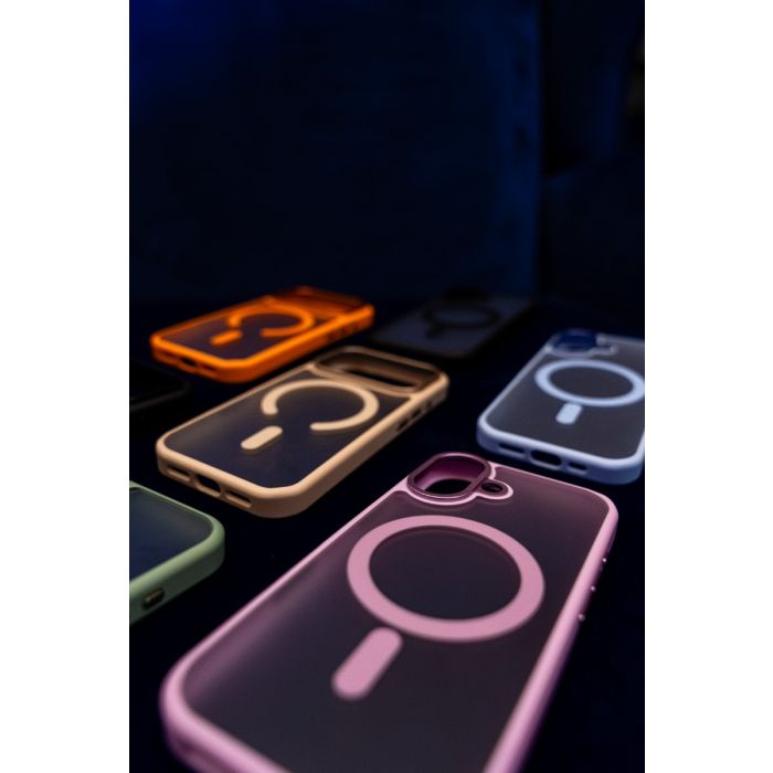 Moov Luxe Edge Case with MagSafe for iPhone 17 Pro - Black - Oraxxi